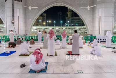  Lagi, Kerajaan Saudi Tutup Sementara 10 Masjid